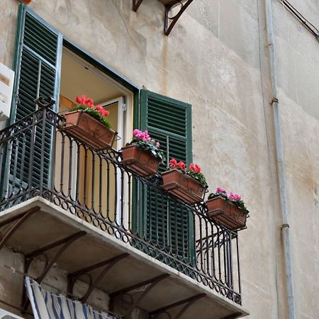 Real Teatro Umberto I Bed and Breakfast Παλέρμο Εξωτερικό φωτογραφία