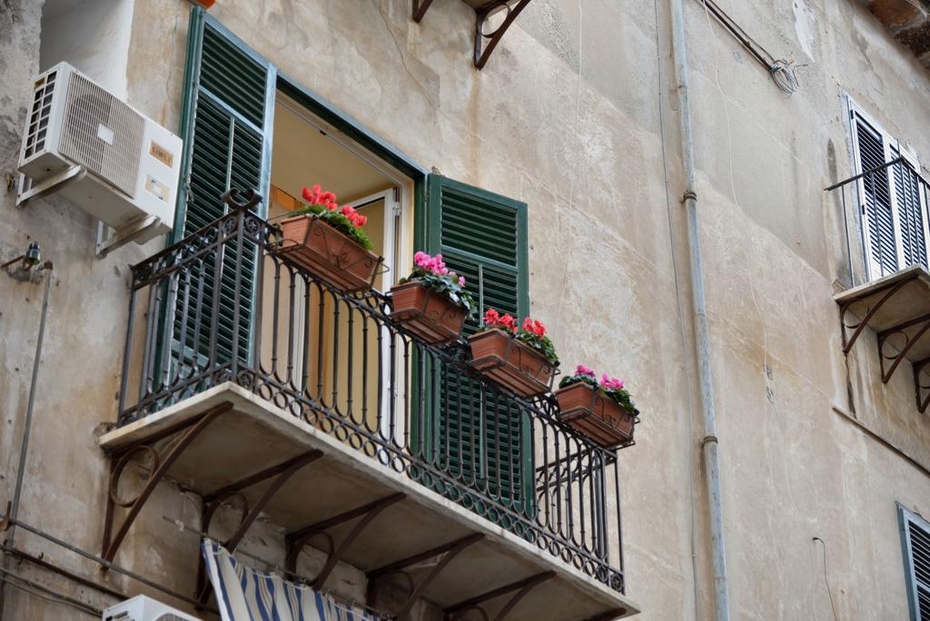 Real Teatro Umberto I Bed and Breakfast Παλέρμο Εξωτερικό φωτογραφία